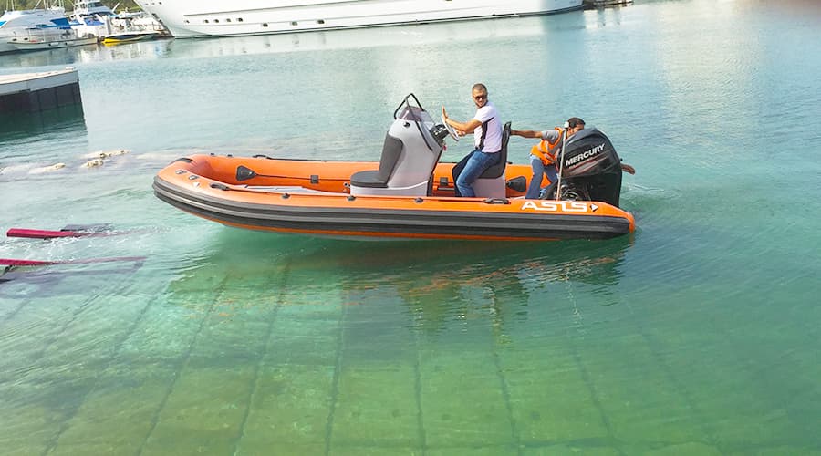 fiberglass rescue boat 5.5